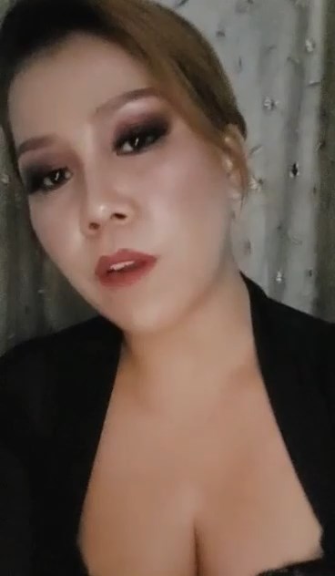 Rinna doyan ngeSeks